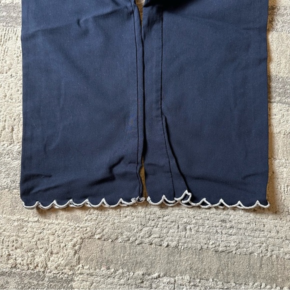 Van Heusen Navy Stretch Pants Women’s Size M Scalloped Hem, Pull-On Style - Picture 5 of 6